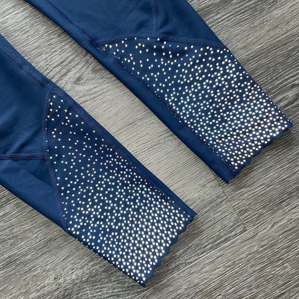 Sz6 Lululemon Tight Stuff Tight II 25” in True Navy EUC Compression Tights - Picture 11 of 14